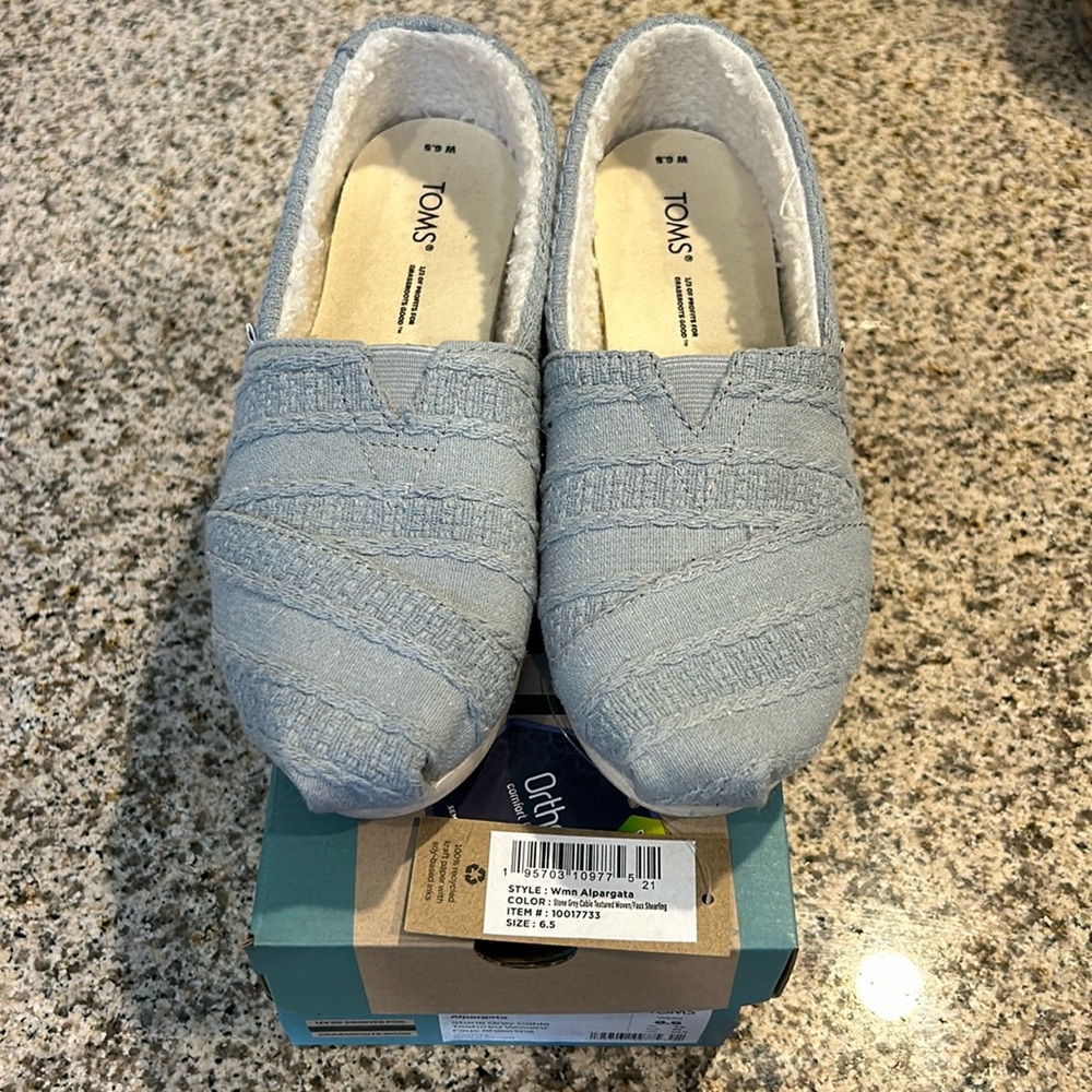 Toms Alpargata with box